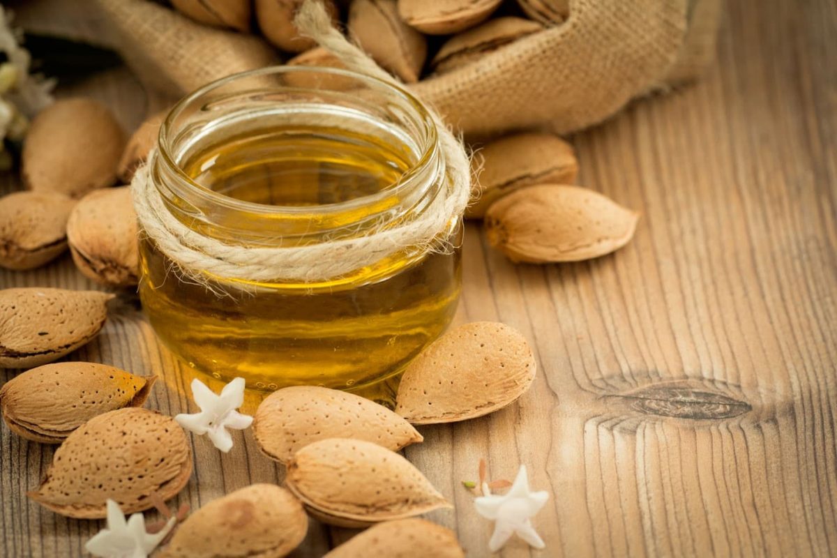 CUALIDADES DEL ACEITE DE ALMENDRAS - Un Solo Uso
